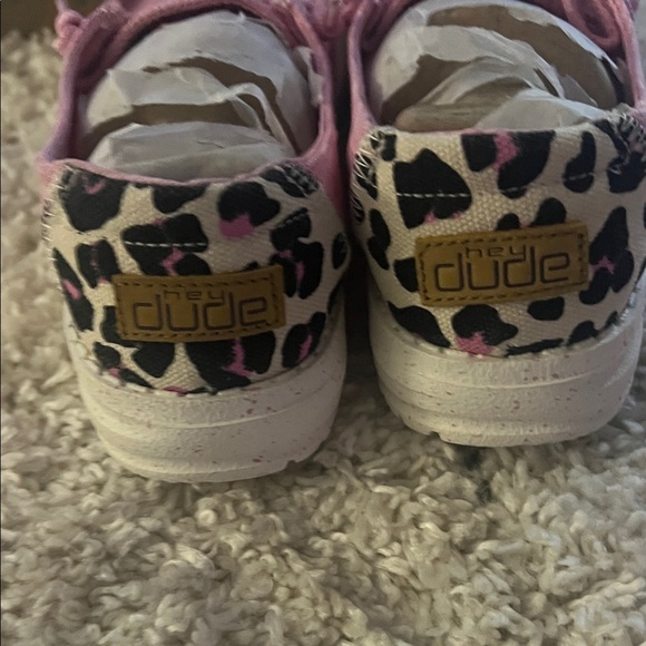 Hey Dude Kids Pink Moccasins with Leopard Print - Picture 2 of 7